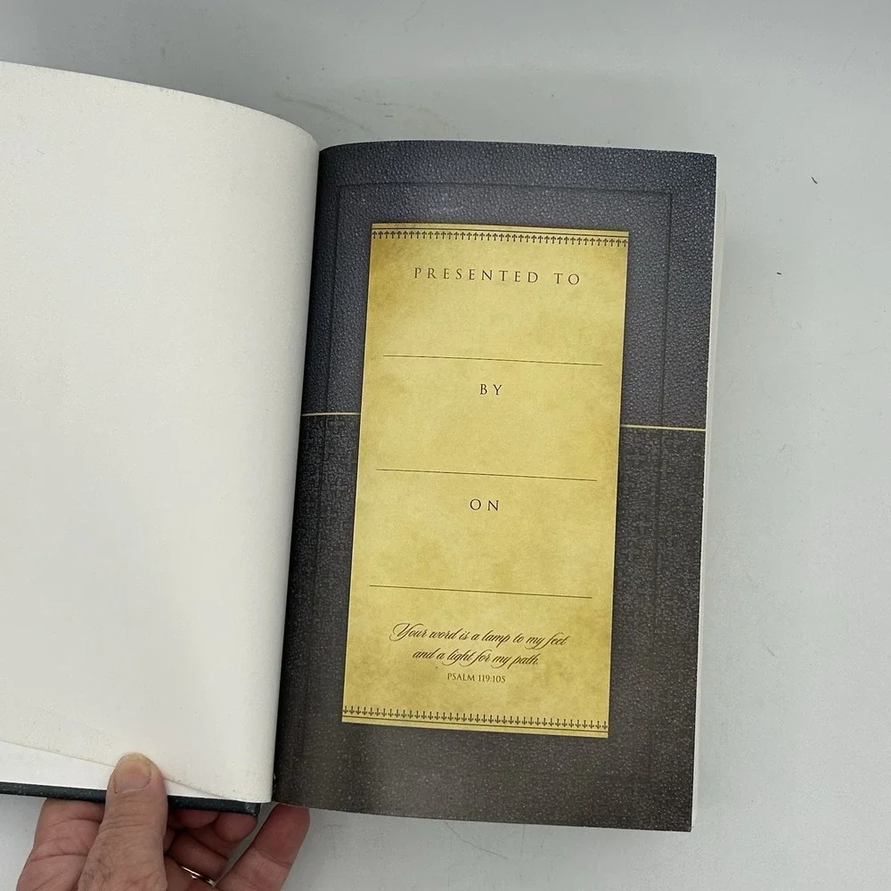 Zondervan NIV Study Bible Hardcover By‎ Zondervan  GOOD 2008 Update
