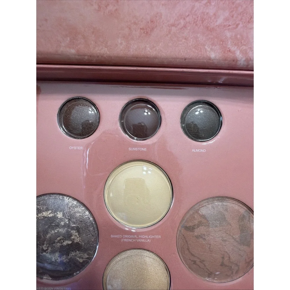 The Unbranded Brand glamorous too tones