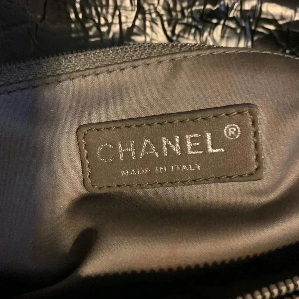 CHANEL authentic chain