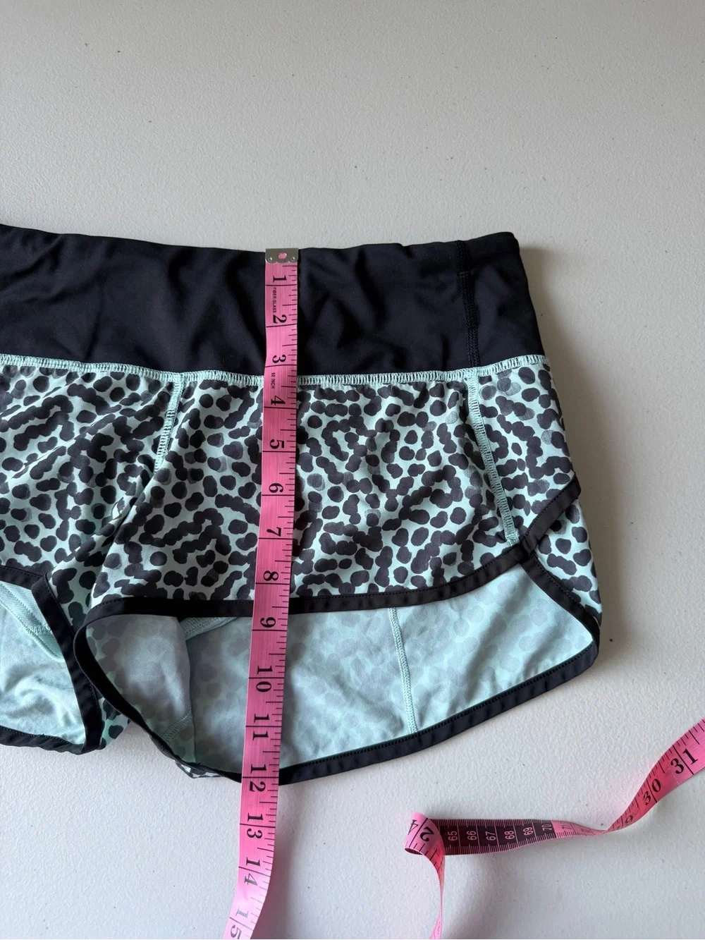 Lululemon Run: Speed Short *Block-It Pocket size 8