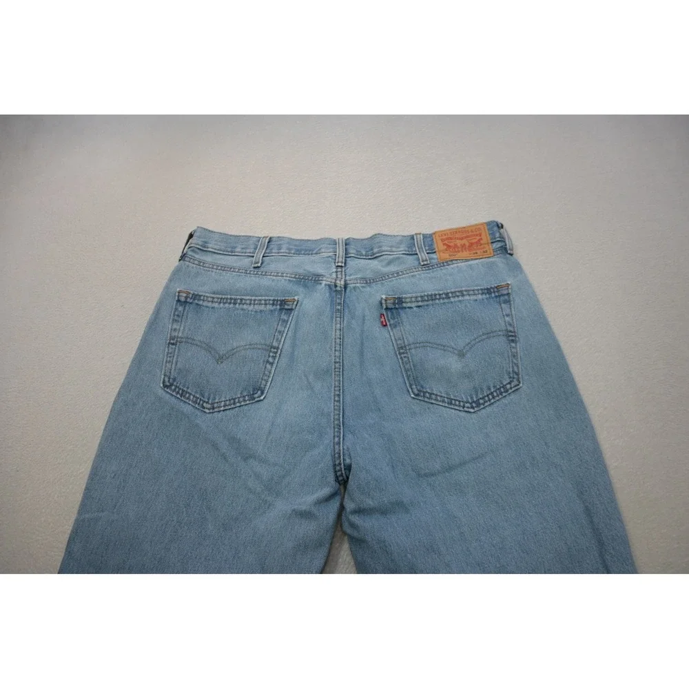 Levis classic light