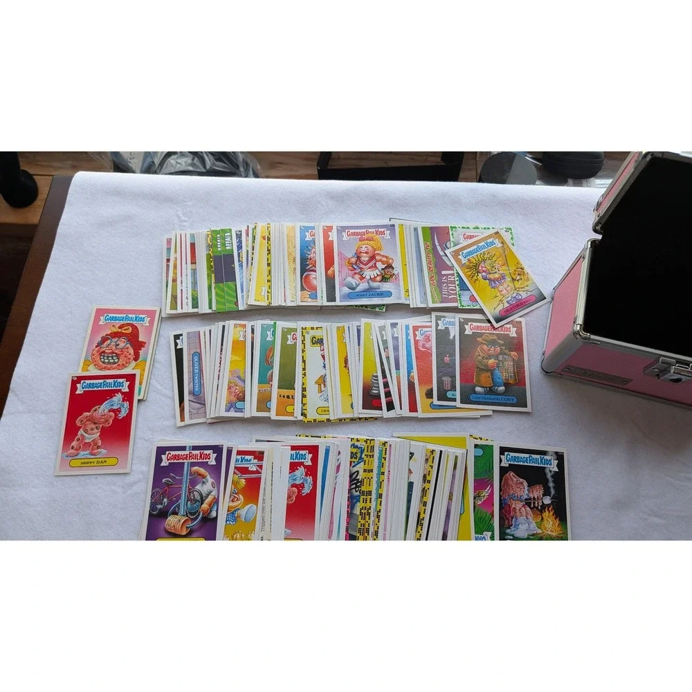 Topps garbage pail
