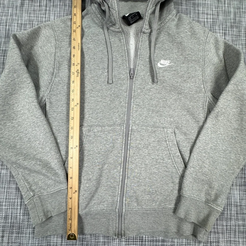 Nike *orders ship