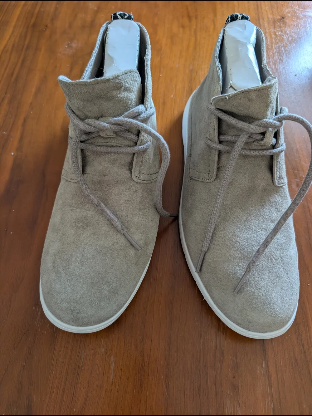UGG Men’s Gray Suede Chukka Boots Size 9 Treadlite