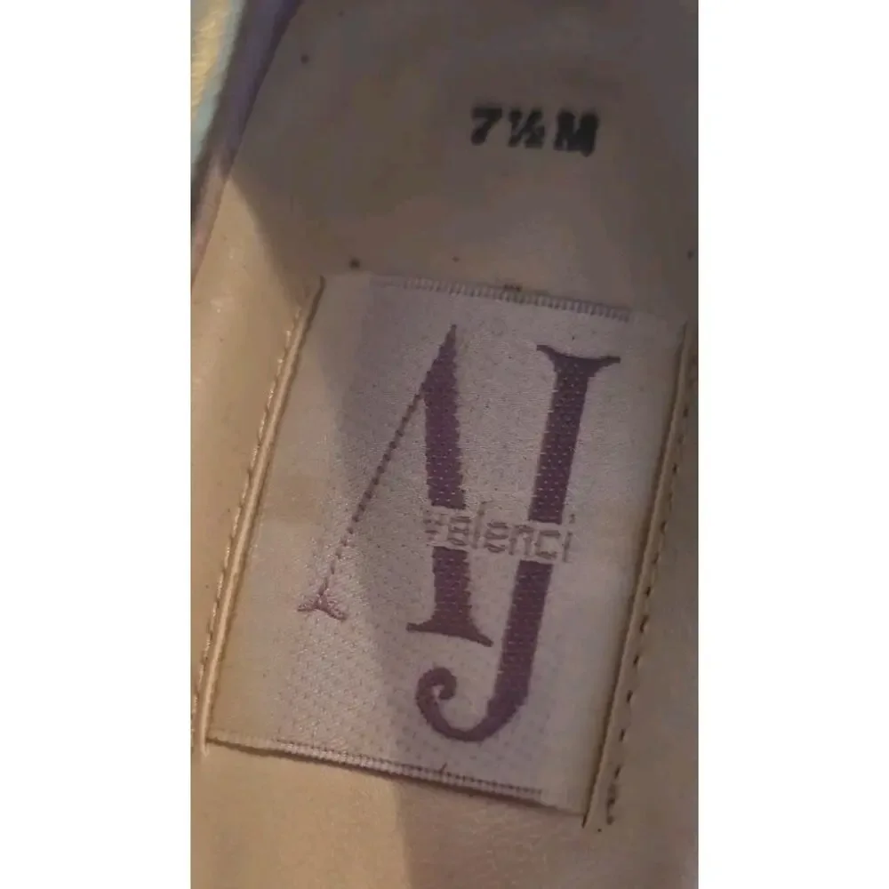 Aj Valenci aj valenci