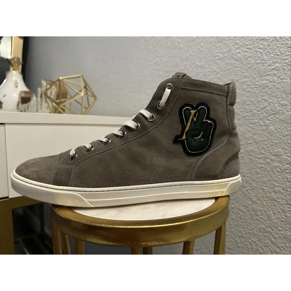 Louis Vuitton product pair
