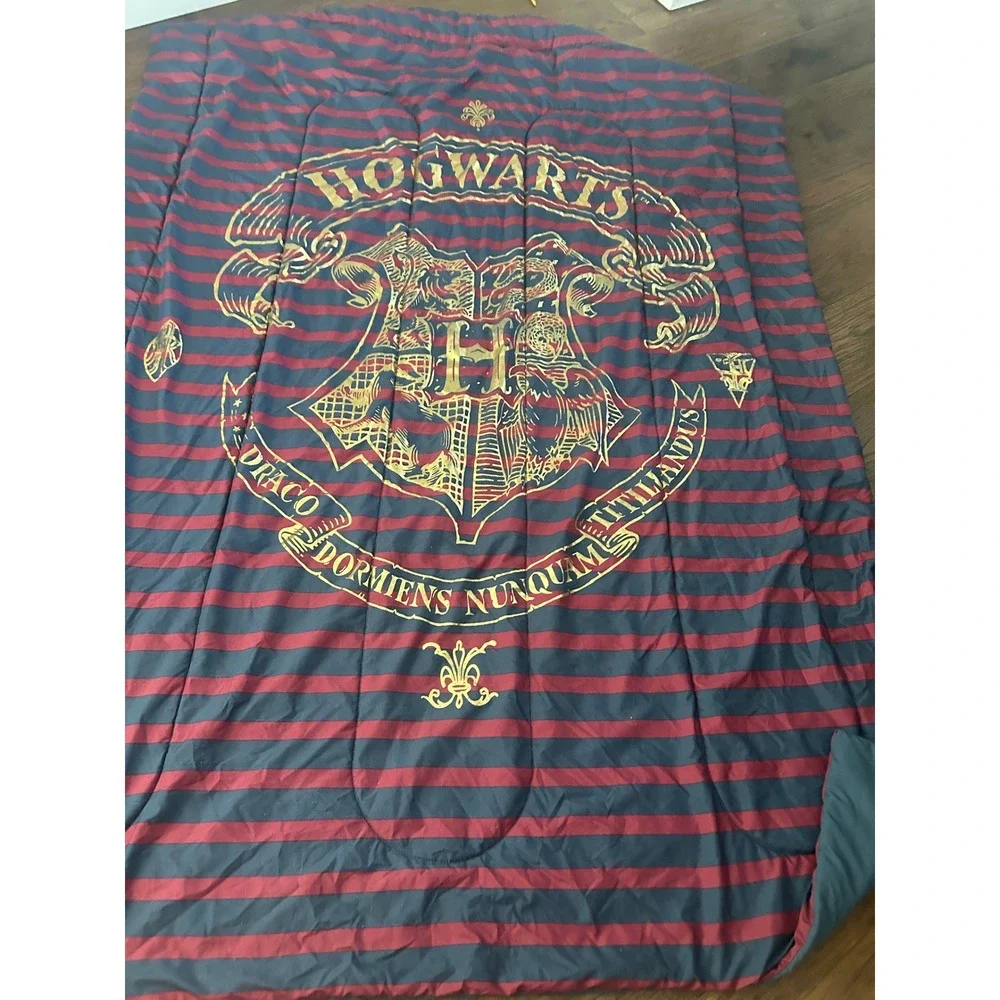 Harry Potter Hogwarts Bedding Set Comforter and Sheet set Navy Blue Gold