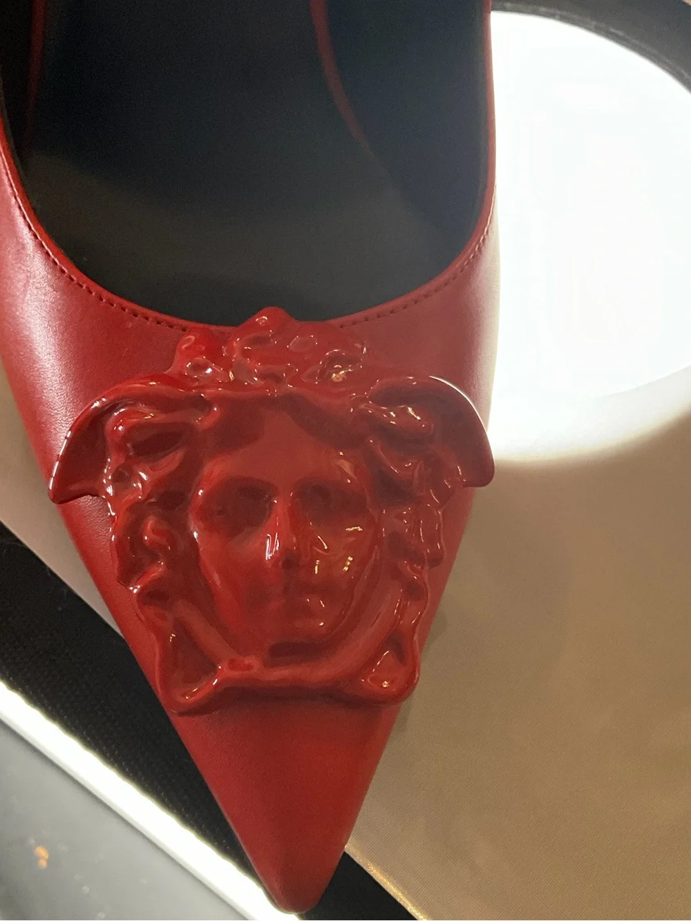 Versace curves silhouette