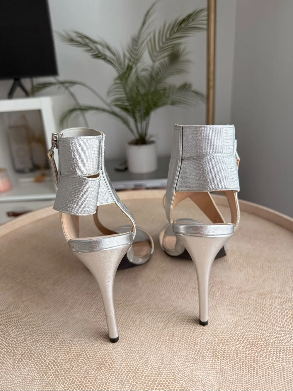 N/A chic metallic