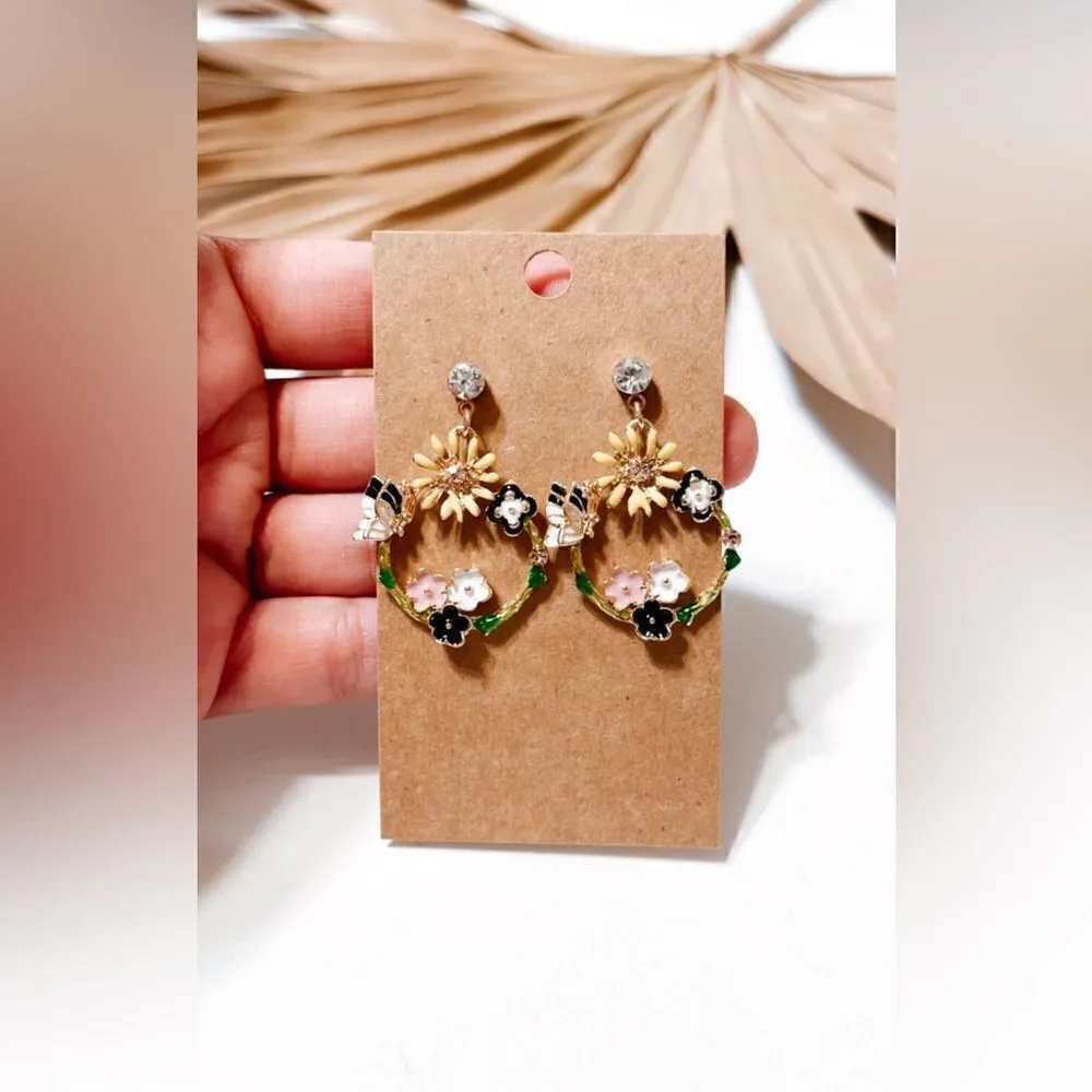 Flower dangle earrings #1097