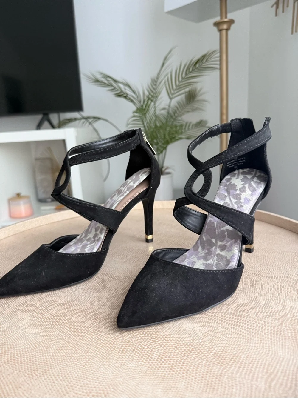 N/A chic black