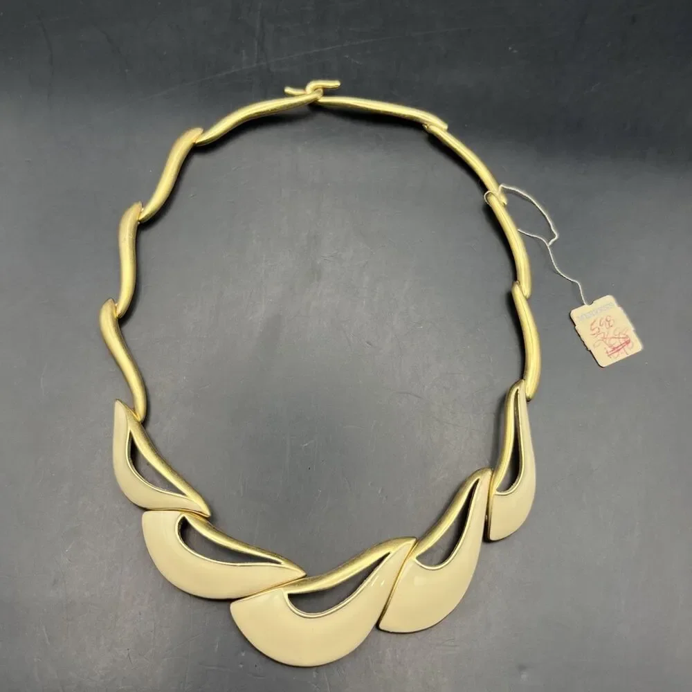 Trifari vintage gold