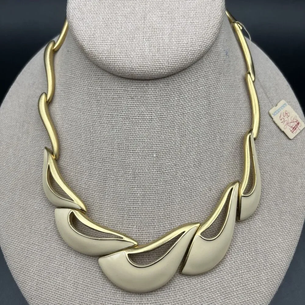 Vintage Trifari Bib Collar Necklace Gold Tone Bar Link Abstract Design 1980s