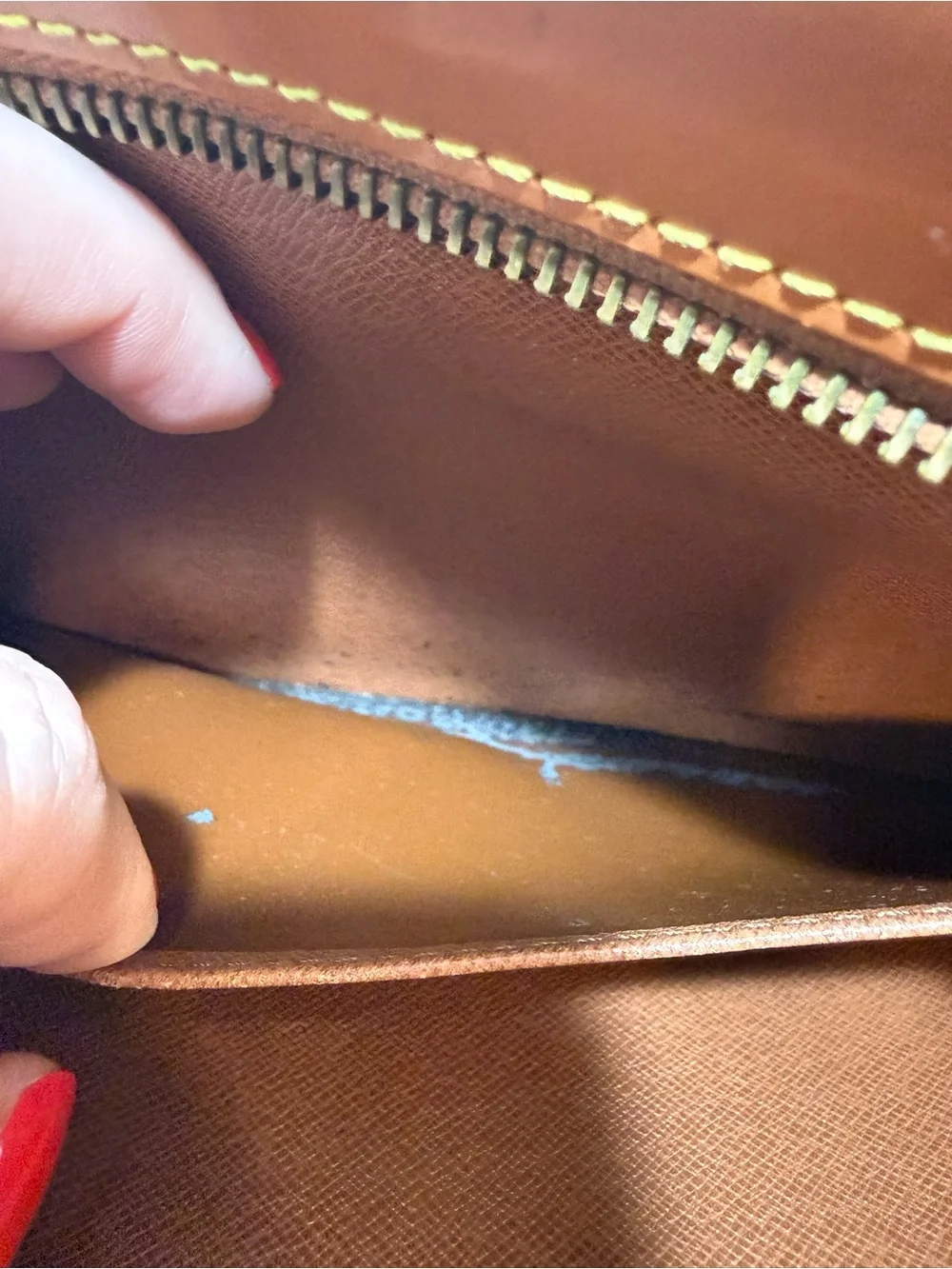 Louis Vuitton structured epi