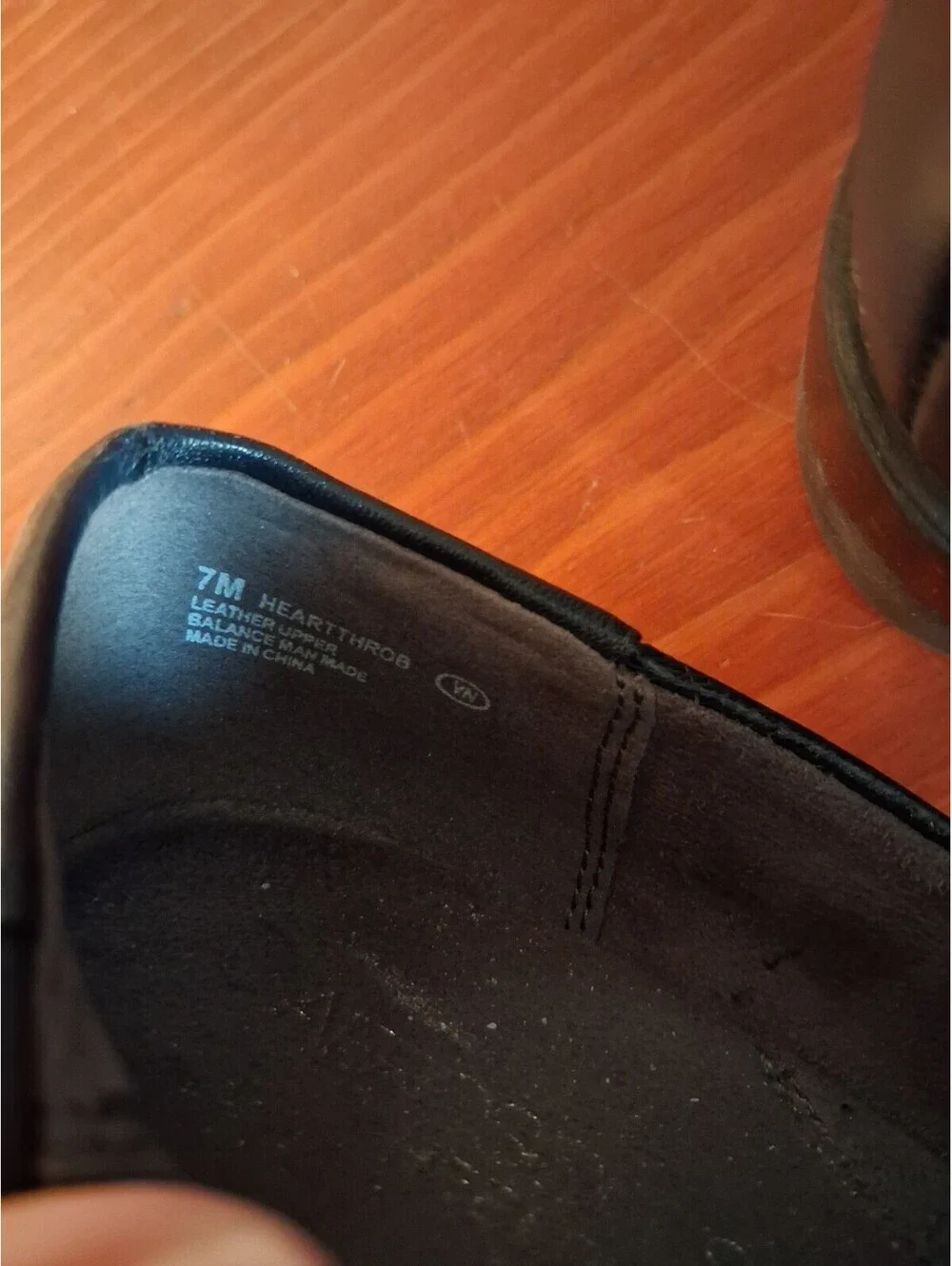 Aerosoles Heartthrob Women's Navy Leather Loafers Slip on Comfort Size 7M Flaw