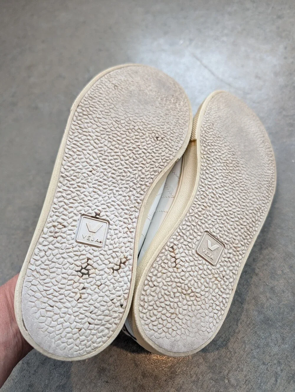 Veja Sneakers White Leather Women's Size 9 EU 40