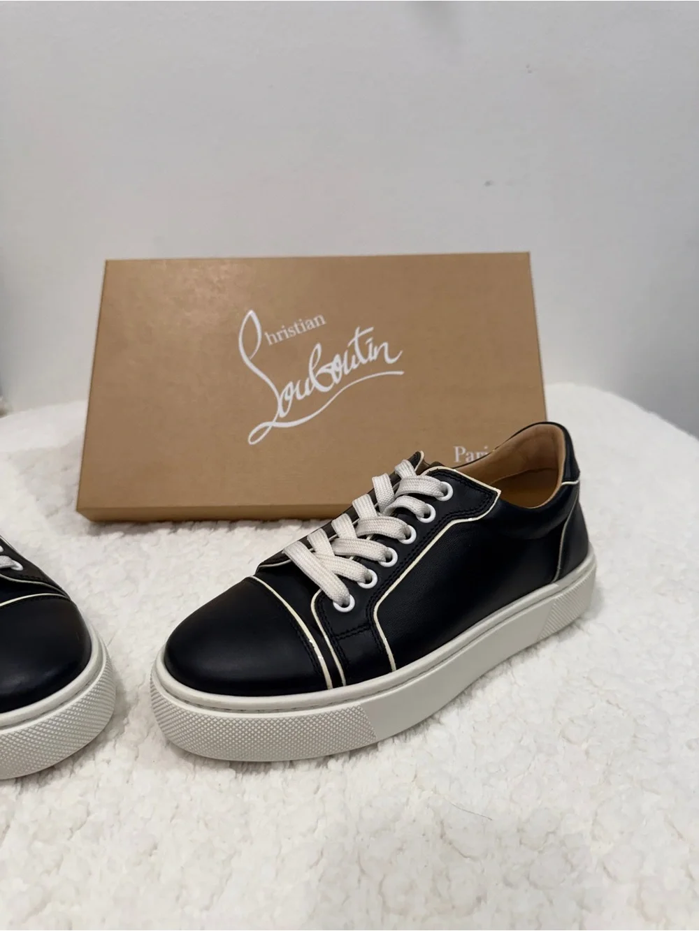 Christian Louboutin am open