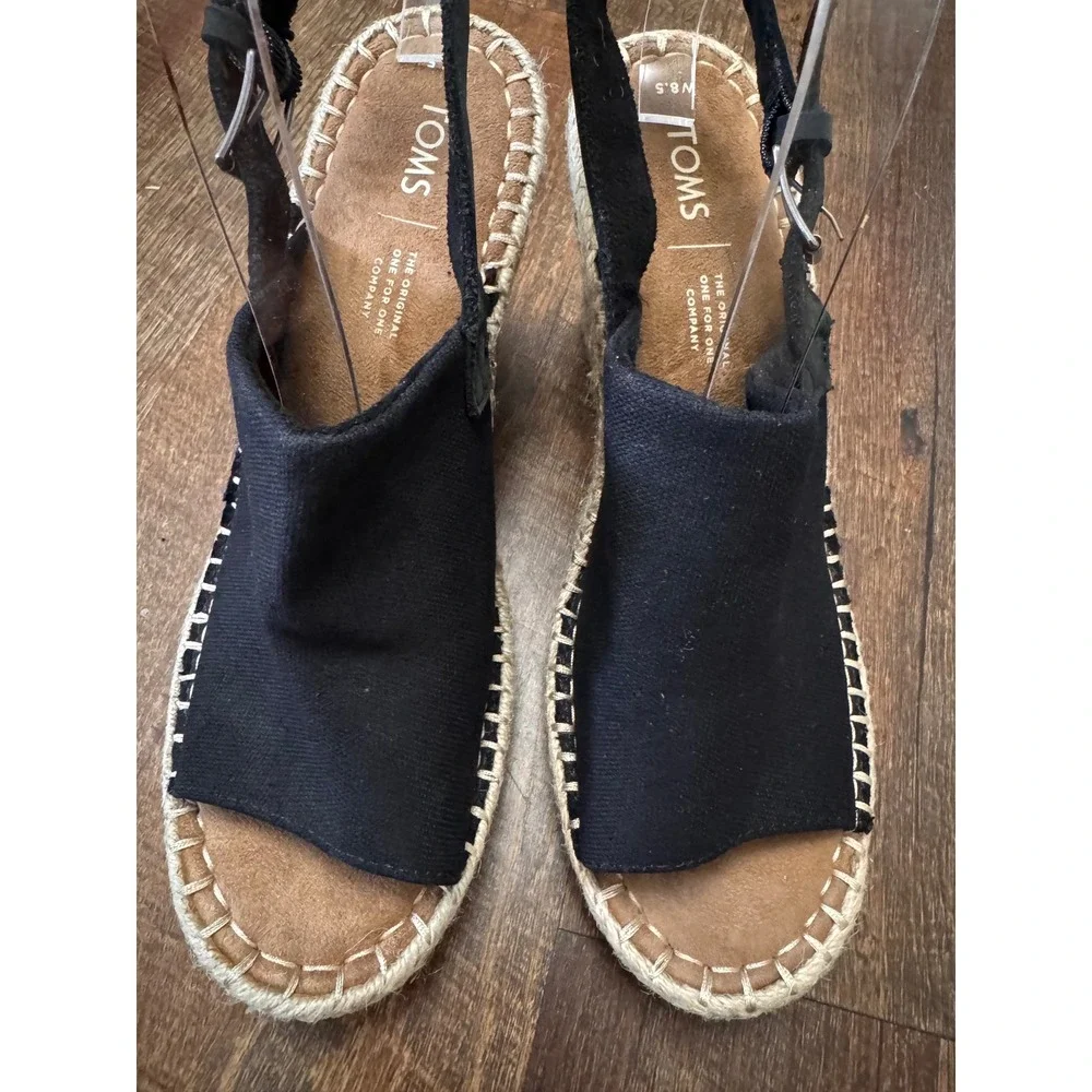 Toms classic black