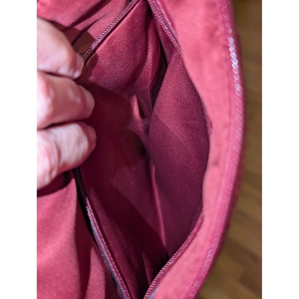 N/A stylish burgundy