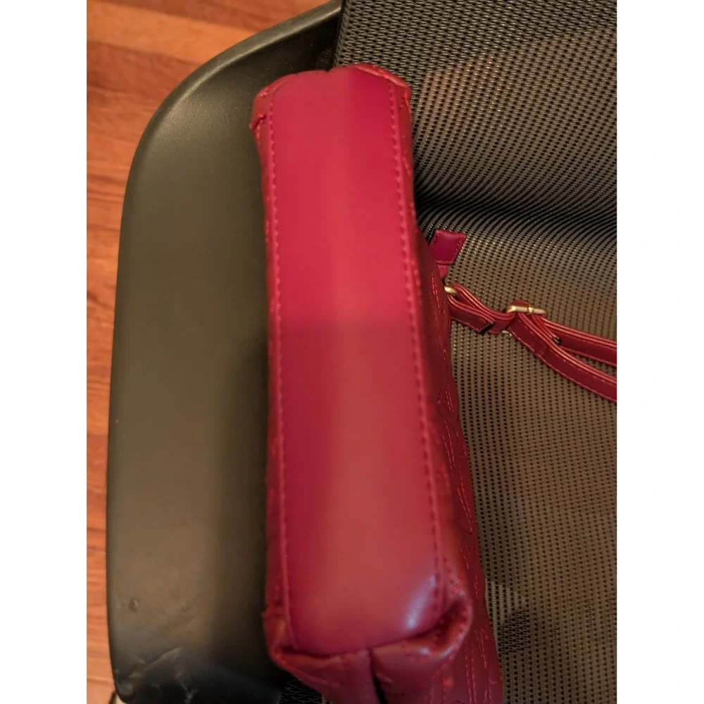 N/A stylish burgundy