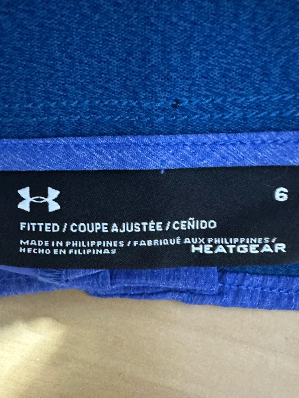 Under Armour HeatGear Womens Size 6 Fitted Athletic Shorts 4” Inseam