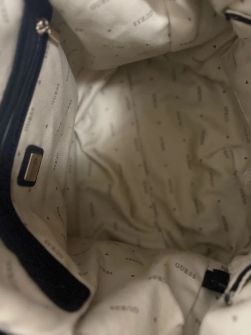 GUESS‎ Black Backpack Buckle Accent Zipper Closure Adjustable Strap Pockets