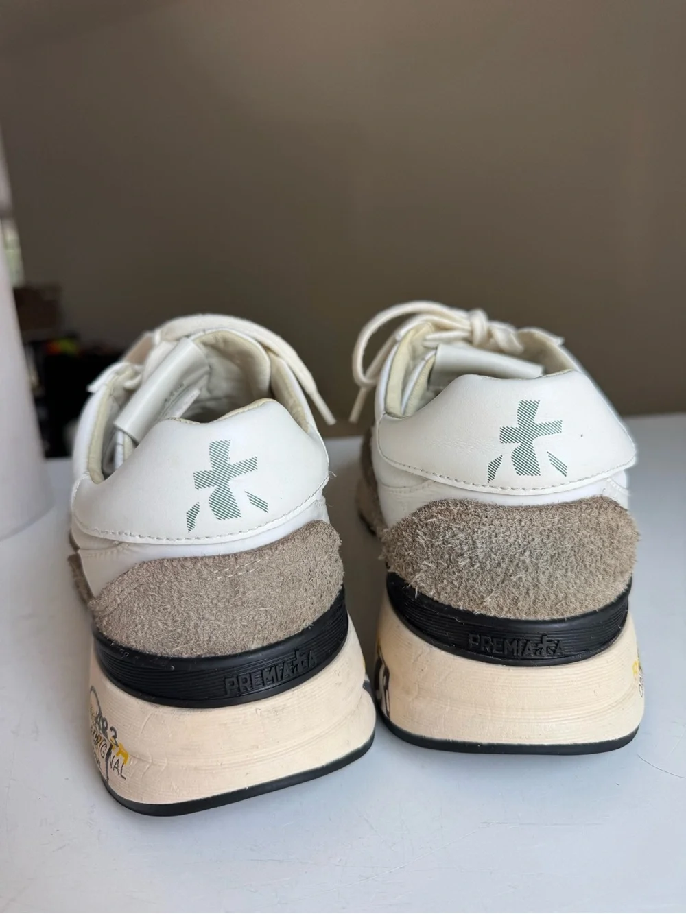 Premiata white taupe