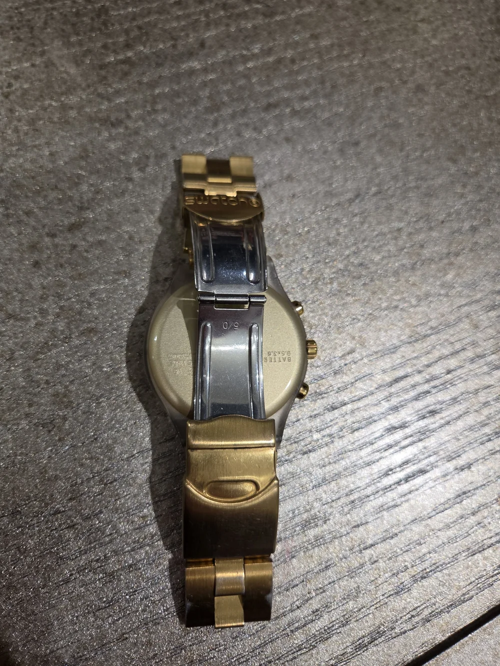 Swatch stylish gold