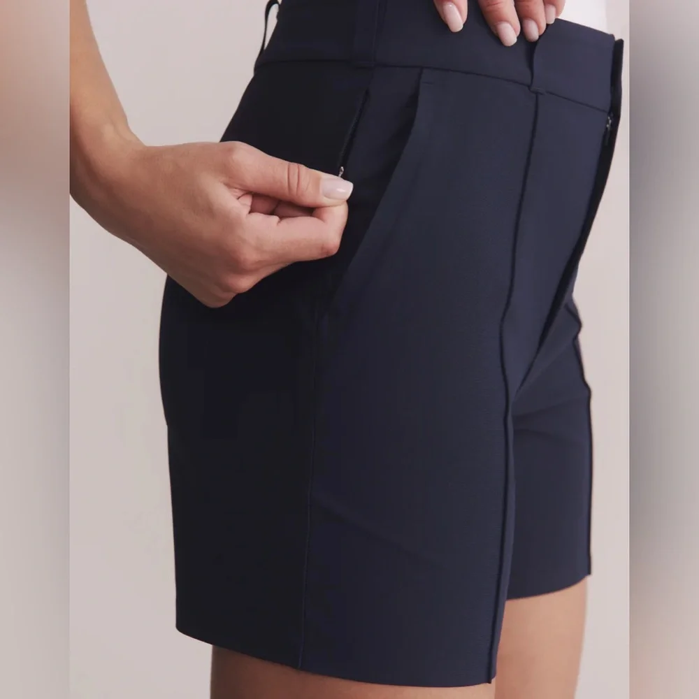 RHONE streamlined athletic