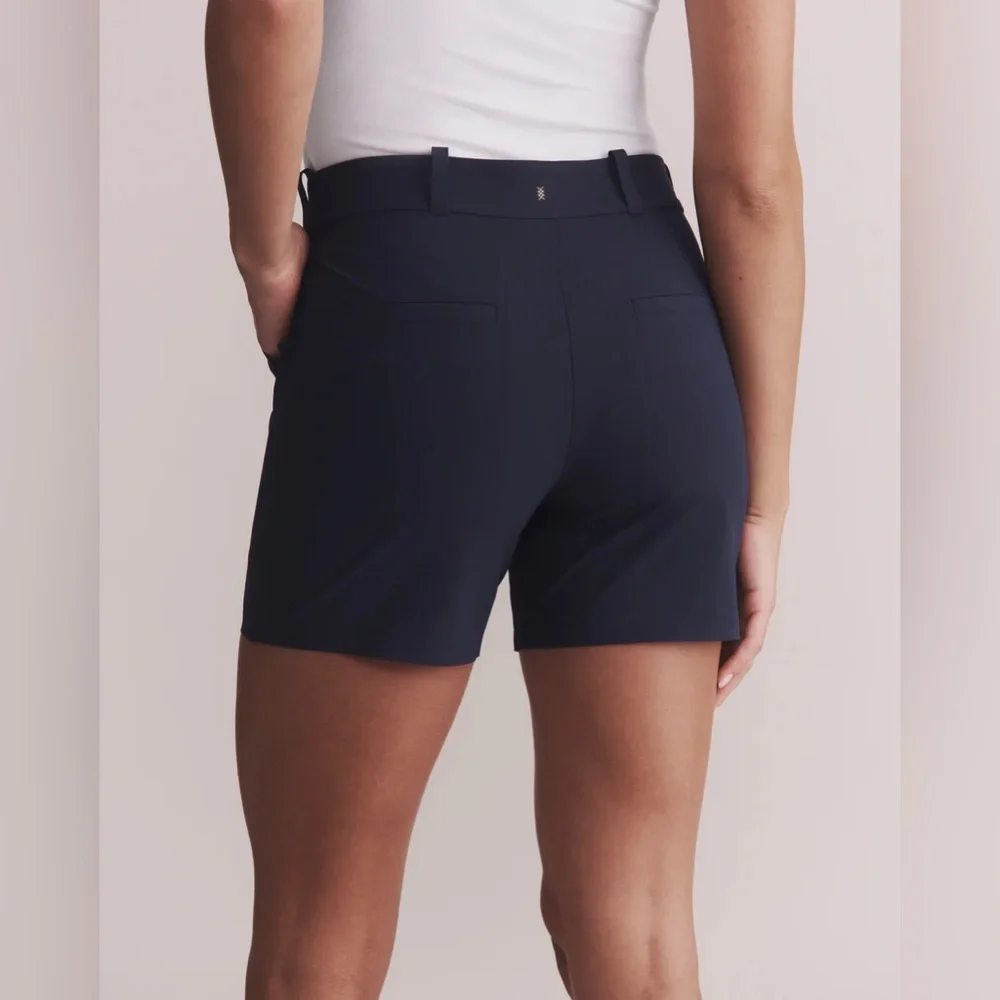 RHONE streamlined athletic