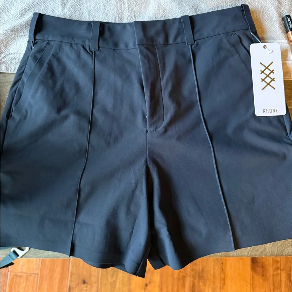RHONE streamlined athletic