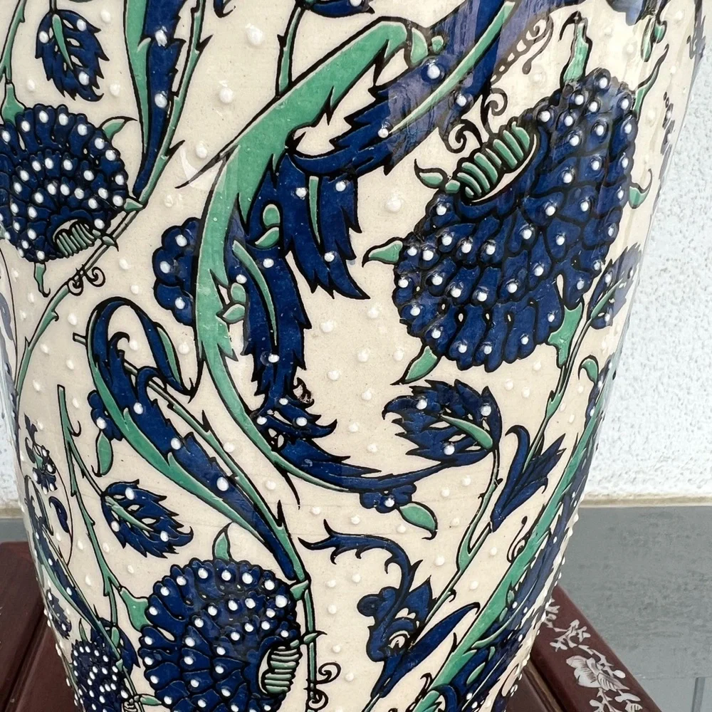 Nakkas large floral