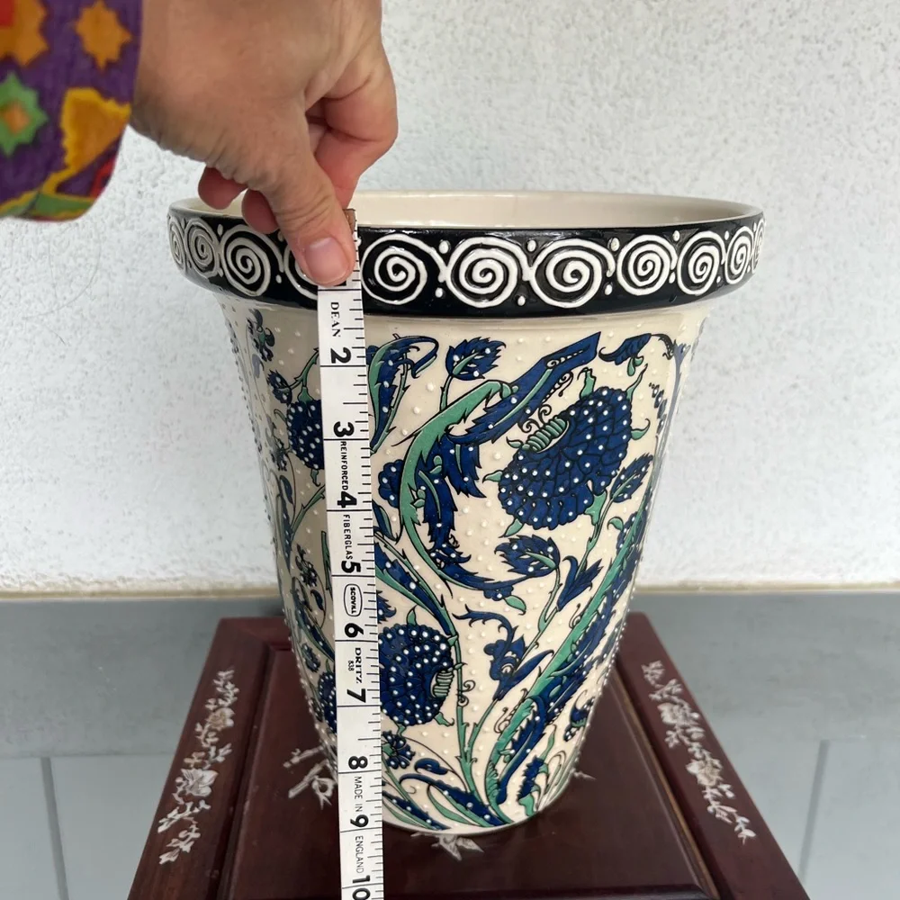 Nakkas large floral