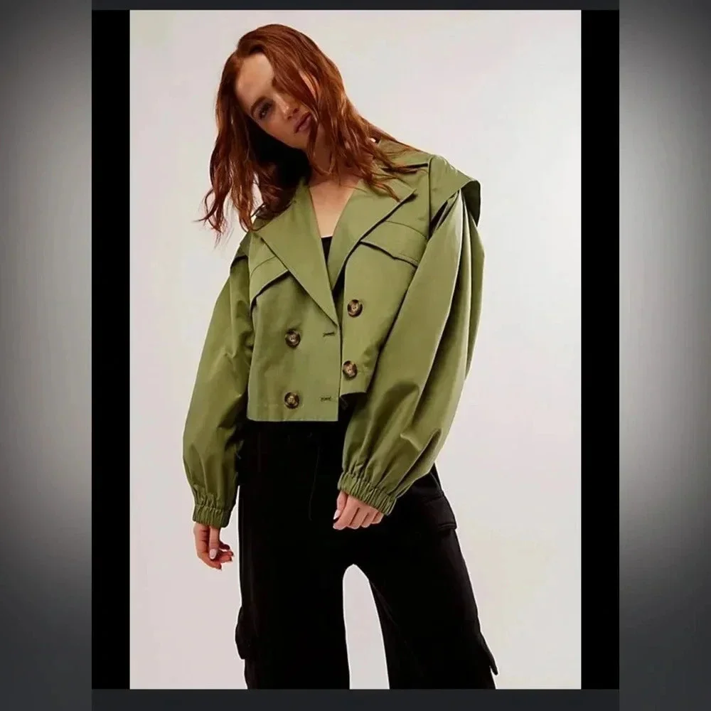 NWOT Free People Looking Glass Cropped Trench Coat in Loden color Small