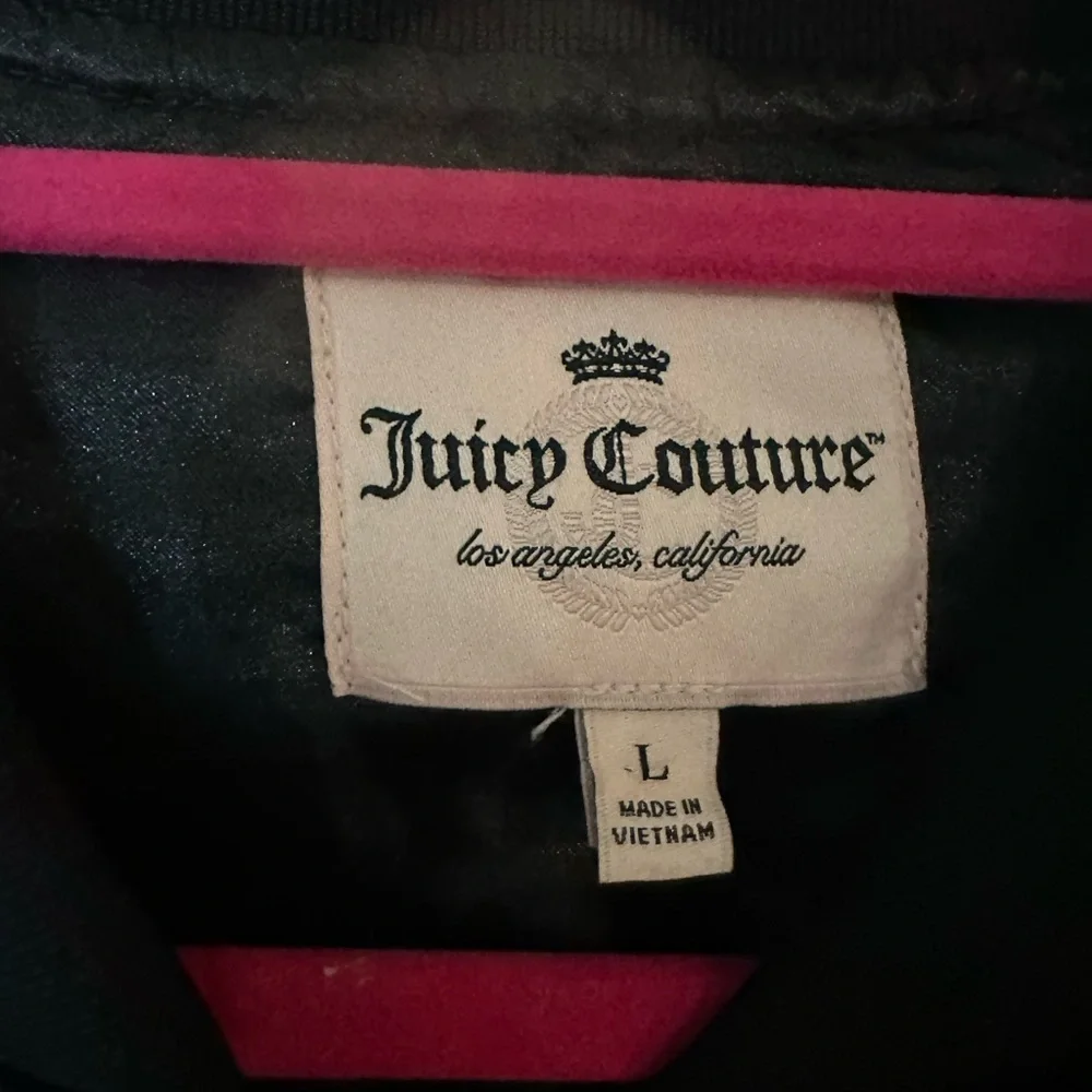 Juicy Couture sleek black