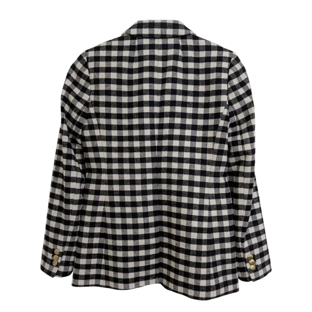 J. Crew ​features button buffalo