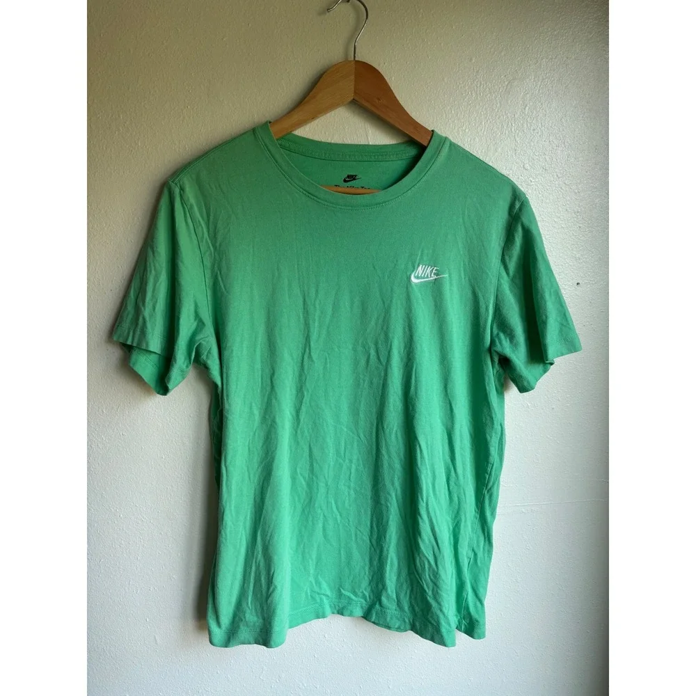 Nike Mens Green Short Sleeve Embroidered Futura Logo Cotton T-Shirt Size‎ M