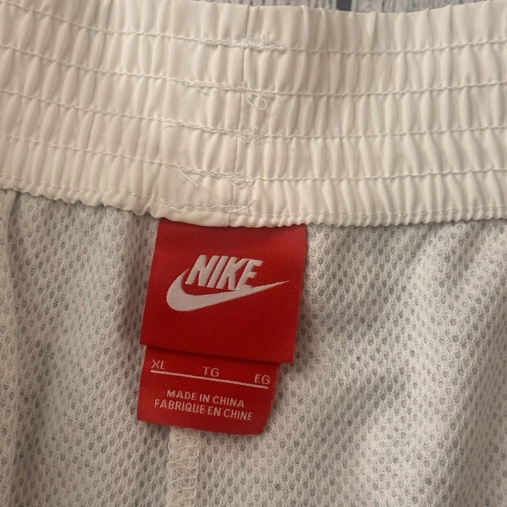 Nike women size