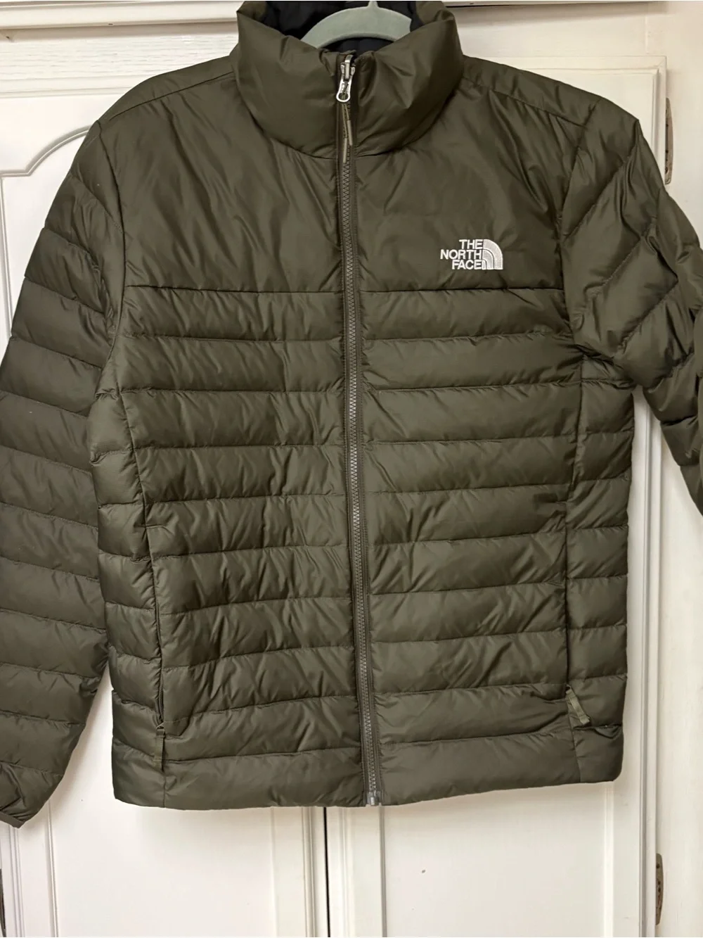 The North Face Men's Olive Puffer Jacket with Zip Front