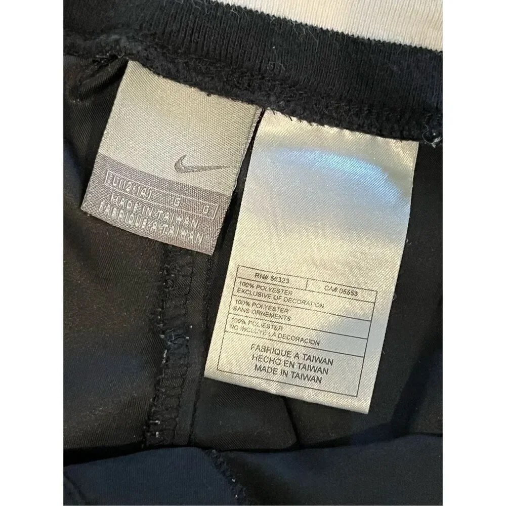 Nike great black