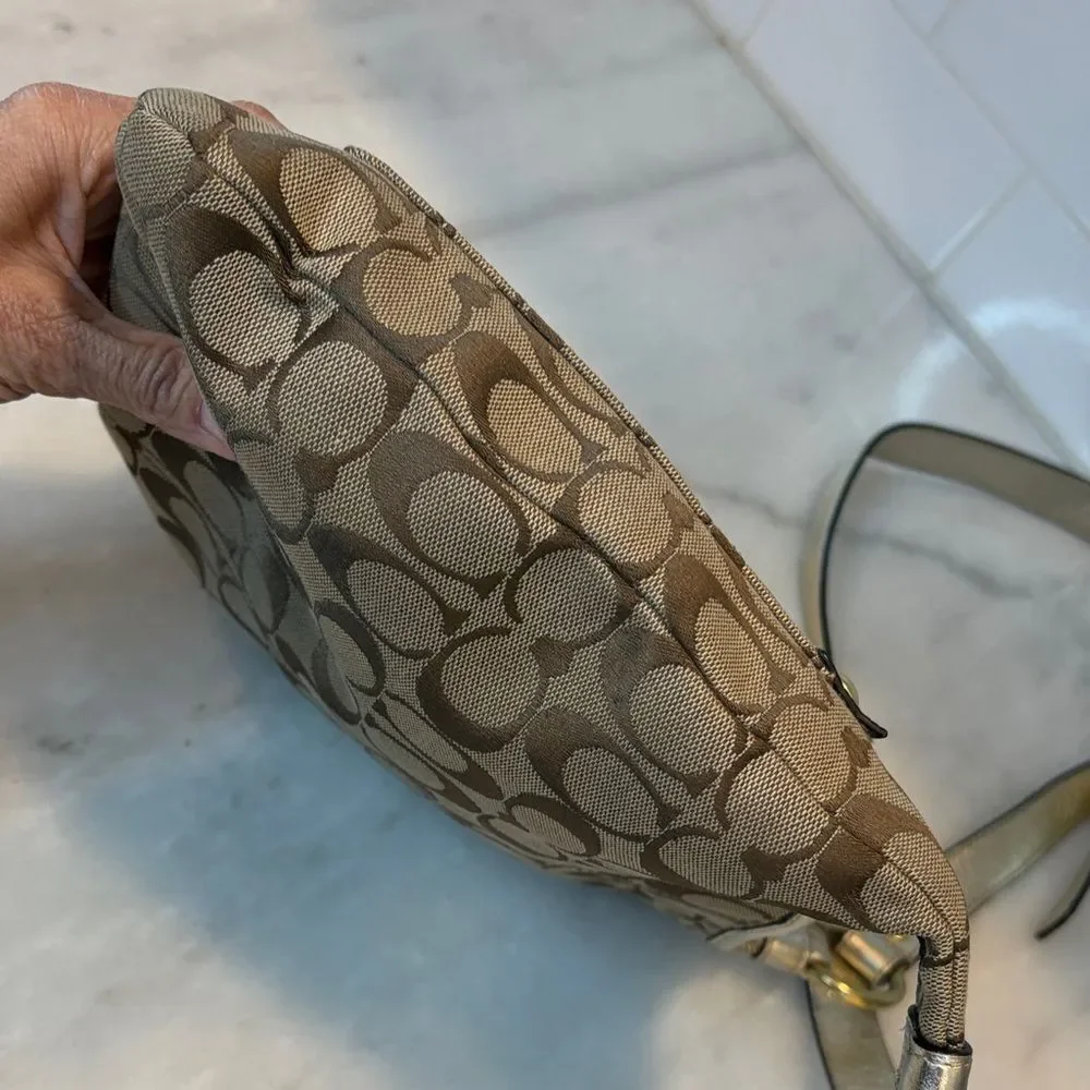 Coach Crossbody Purse Handbag Penelope Jacquard Signature Logo Hippie Bag