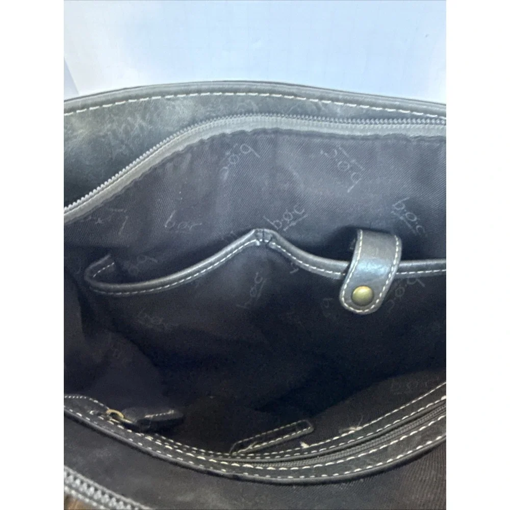 BOC Born Concept‎ Womens Gray Bucket Crossbody Shoulder Bag Zippered Pockets EUC