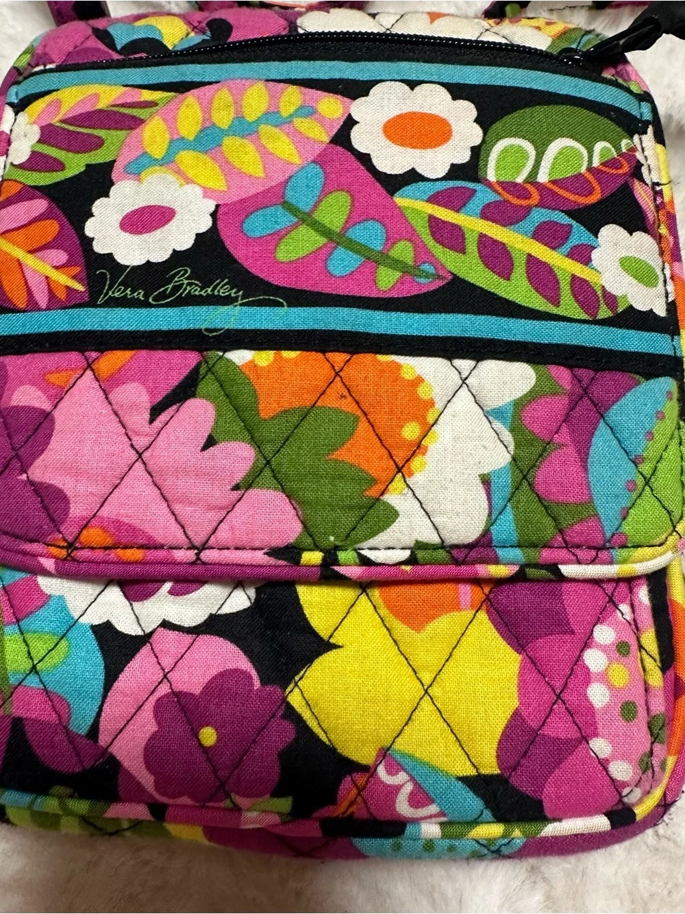 Vera Bradley compact vera