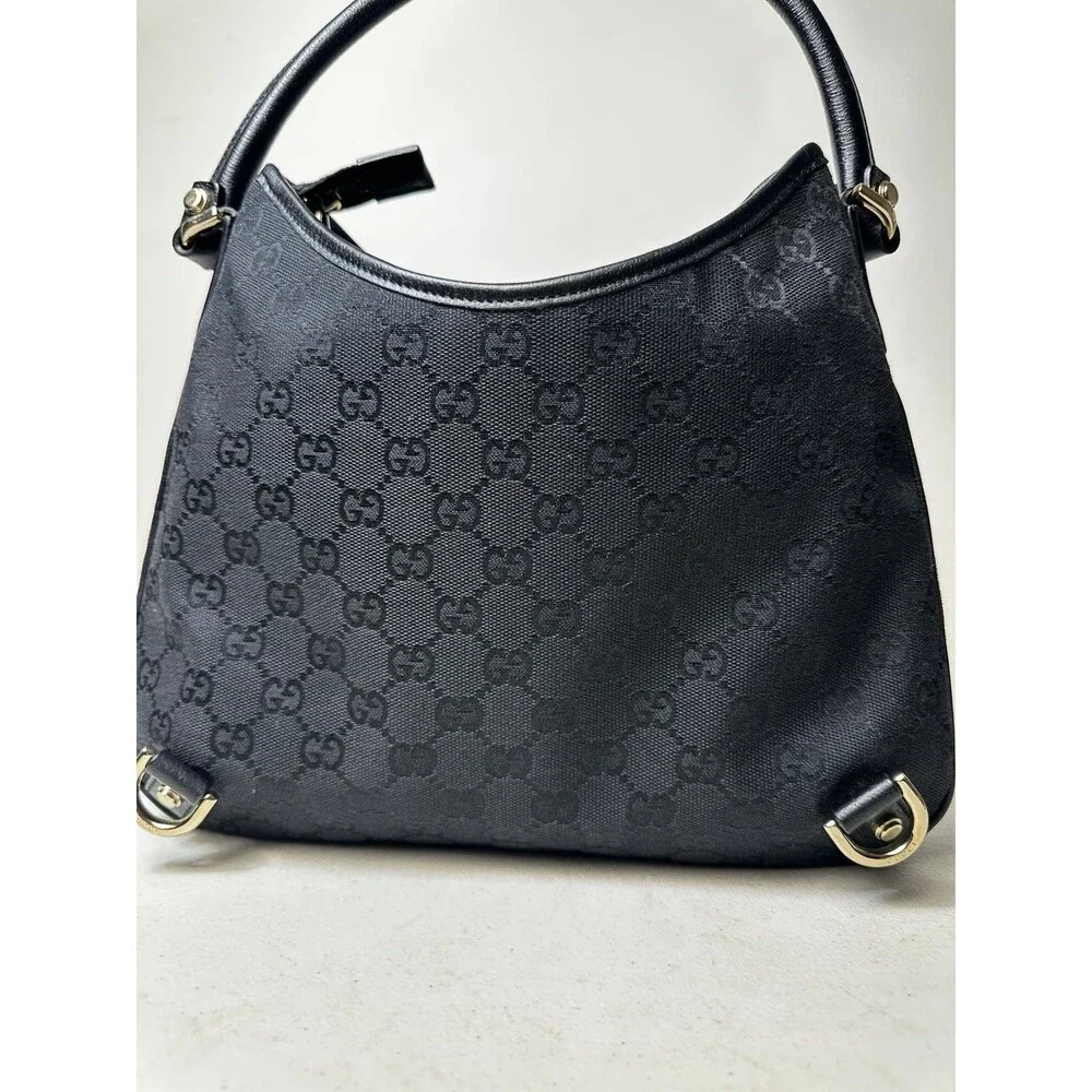 Gucci this abbey