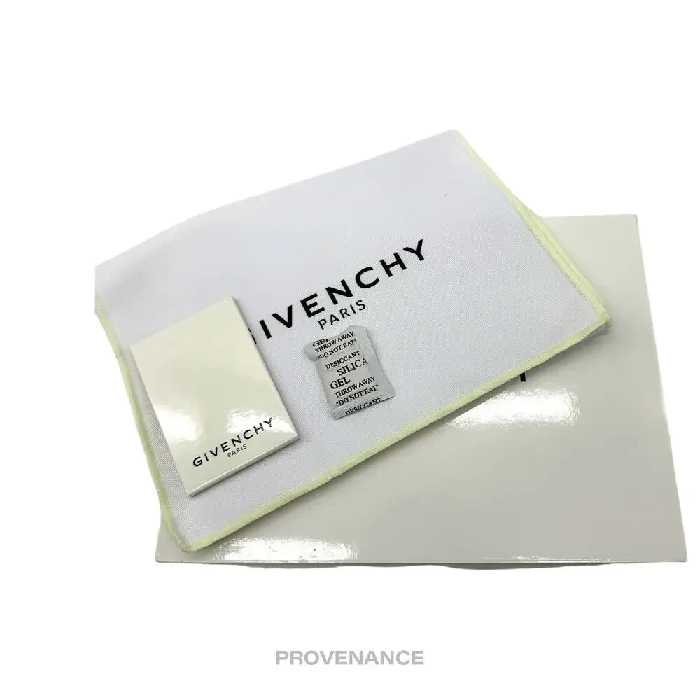 Gucci givenchy logo