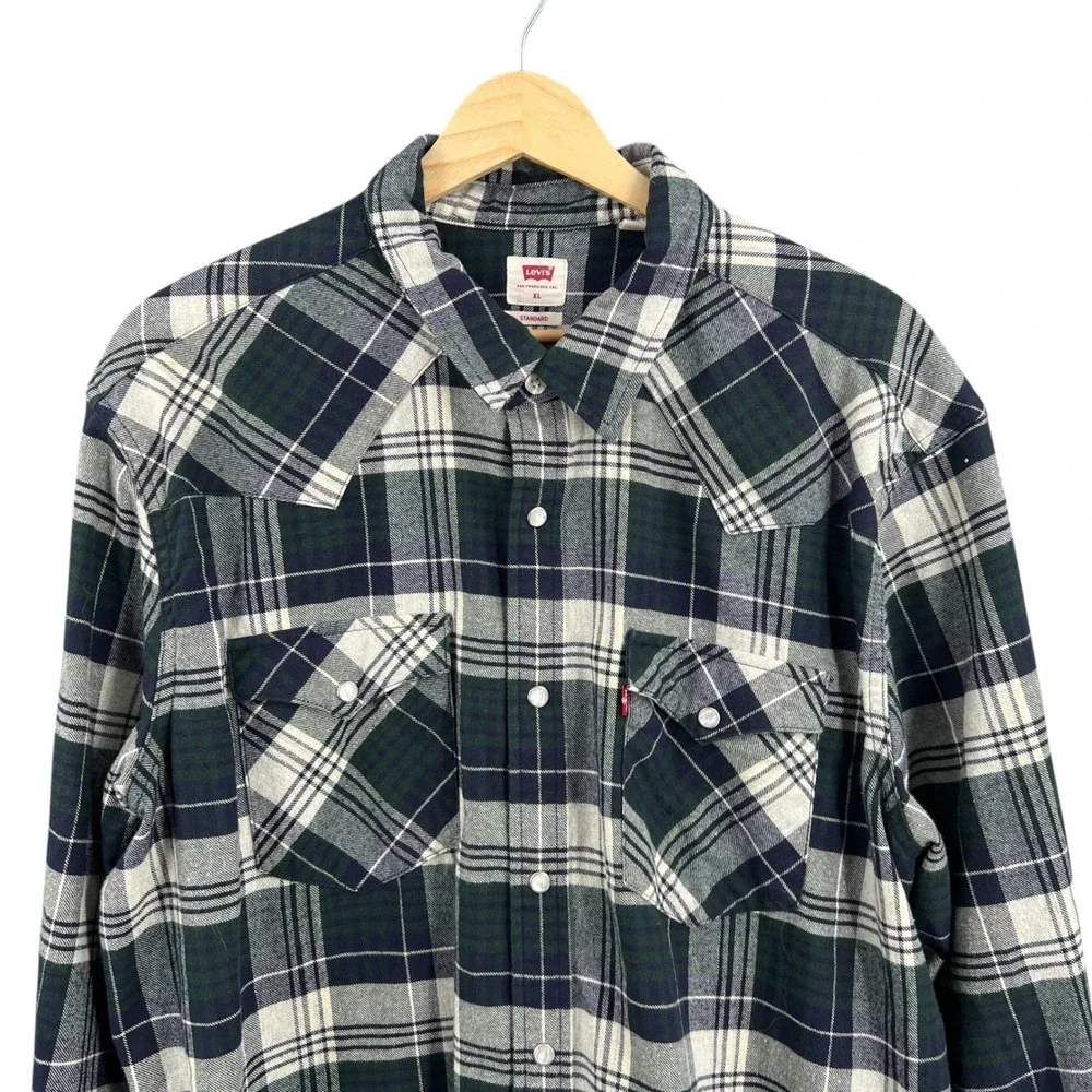 Levis levi plaid