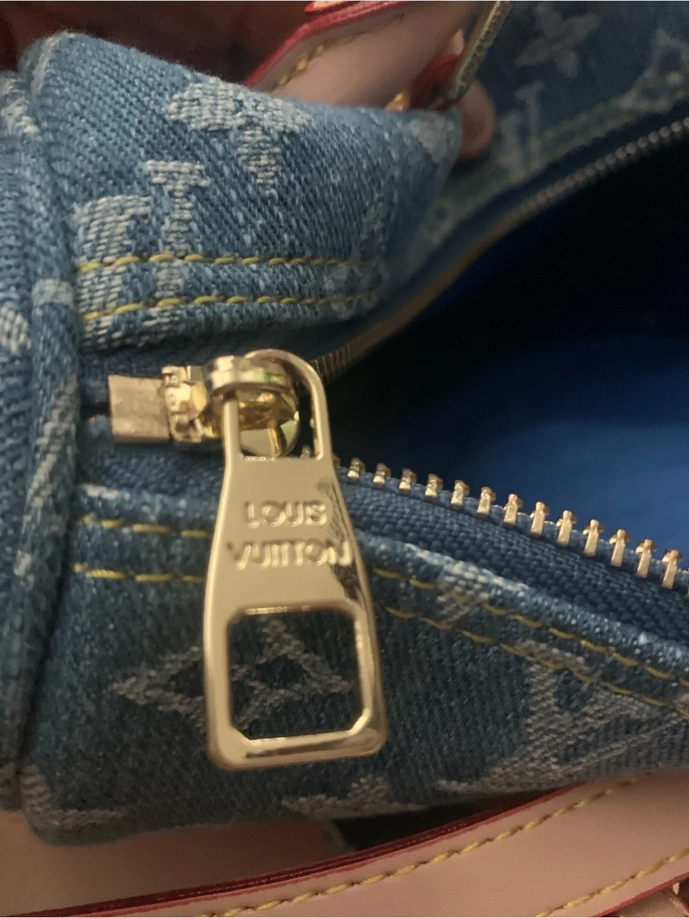 No Label hardware detachable or