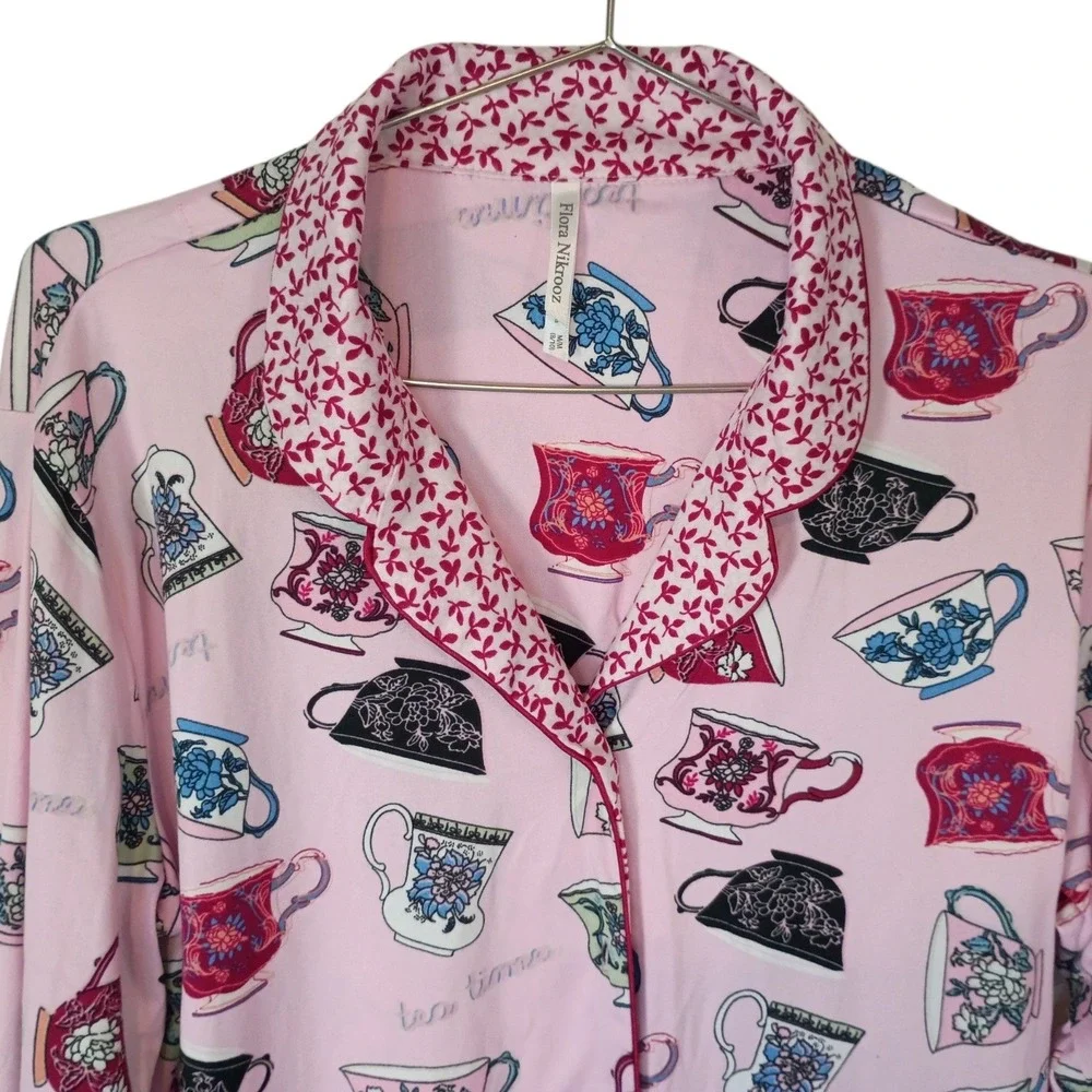 Flora Nikrooz time soft