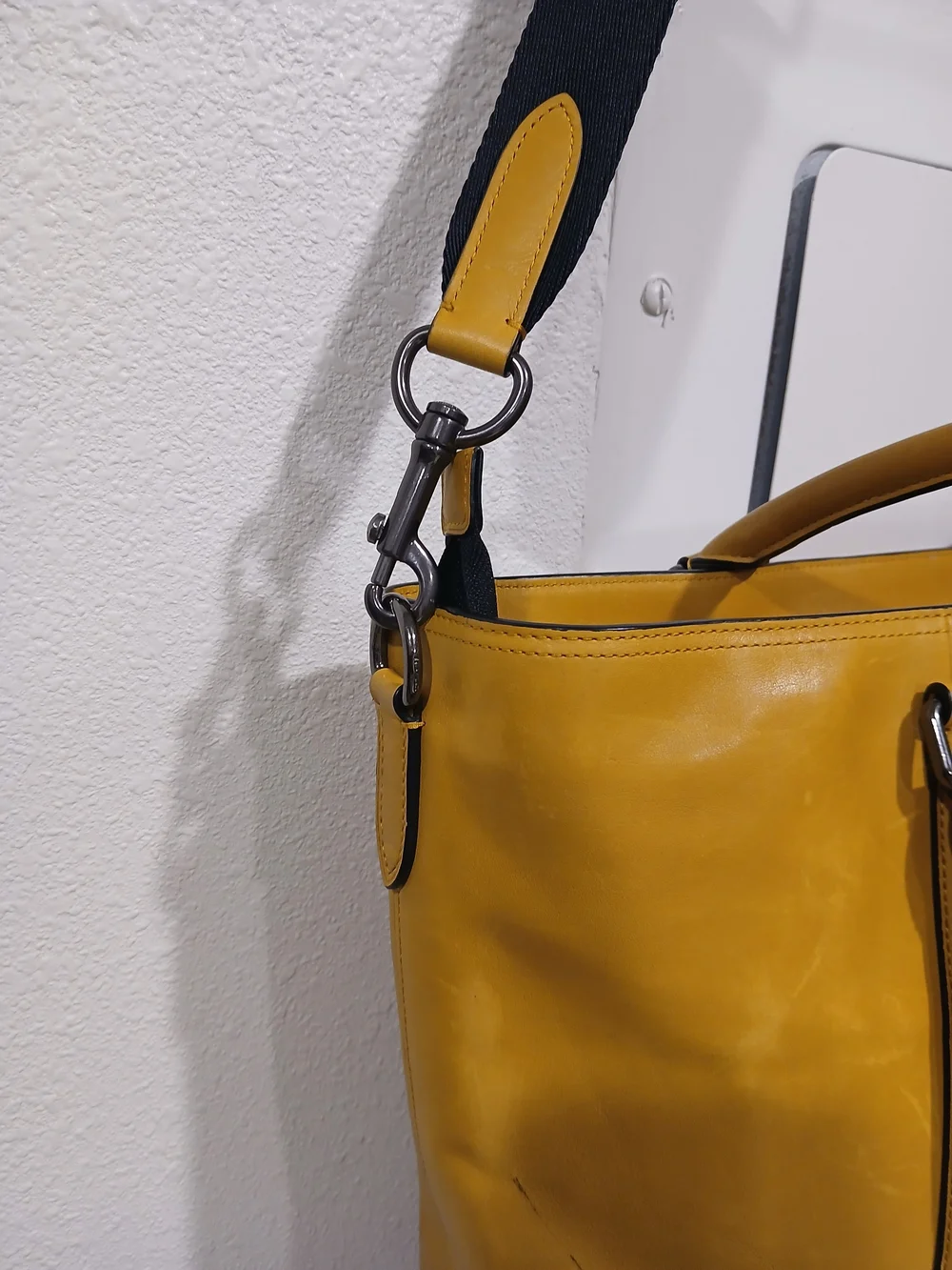 Coach logo clean professional