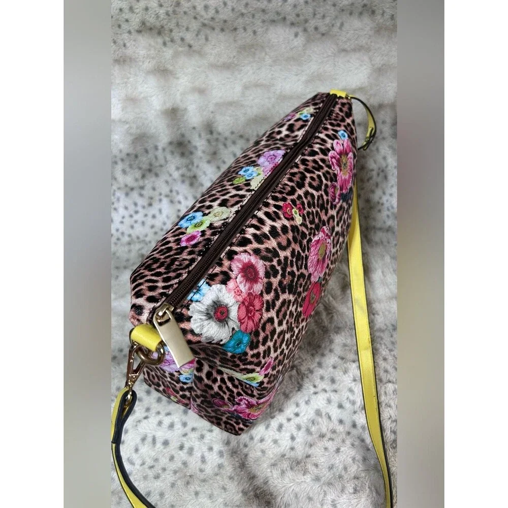 Unbranded eye catching